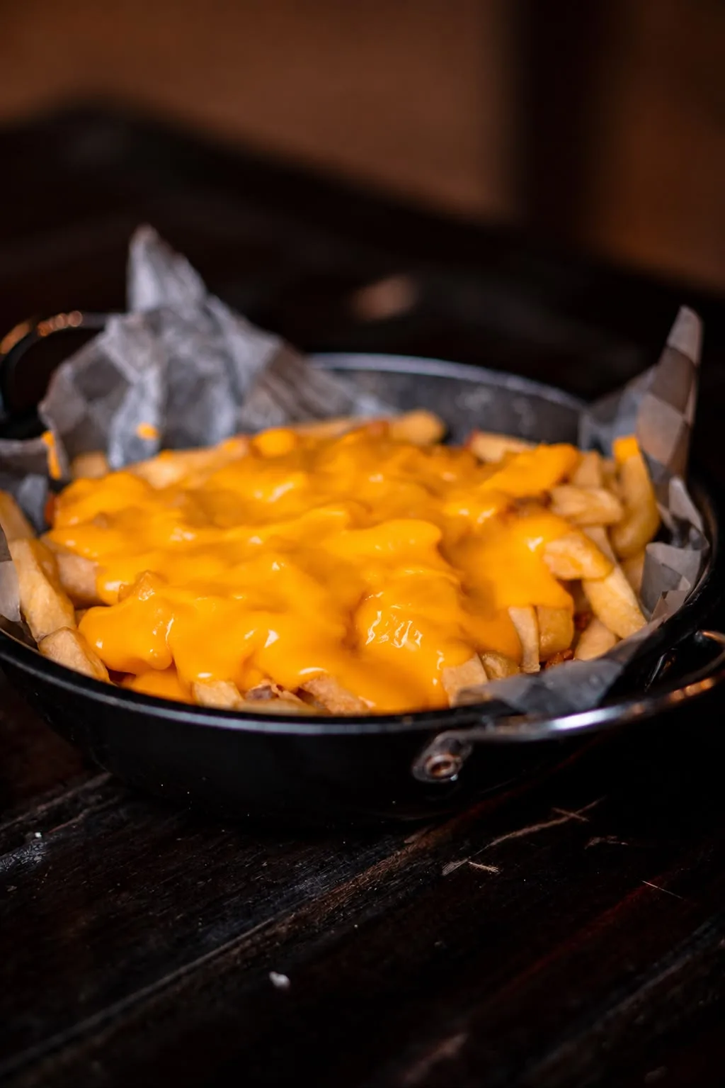 PAPAS CON CHEDDAR